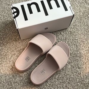 Lululemon Women Restfeel Slide